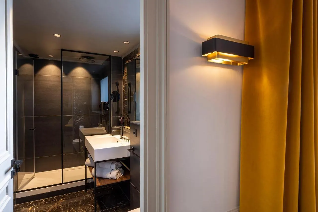 Victoria Palace Hotel 4*