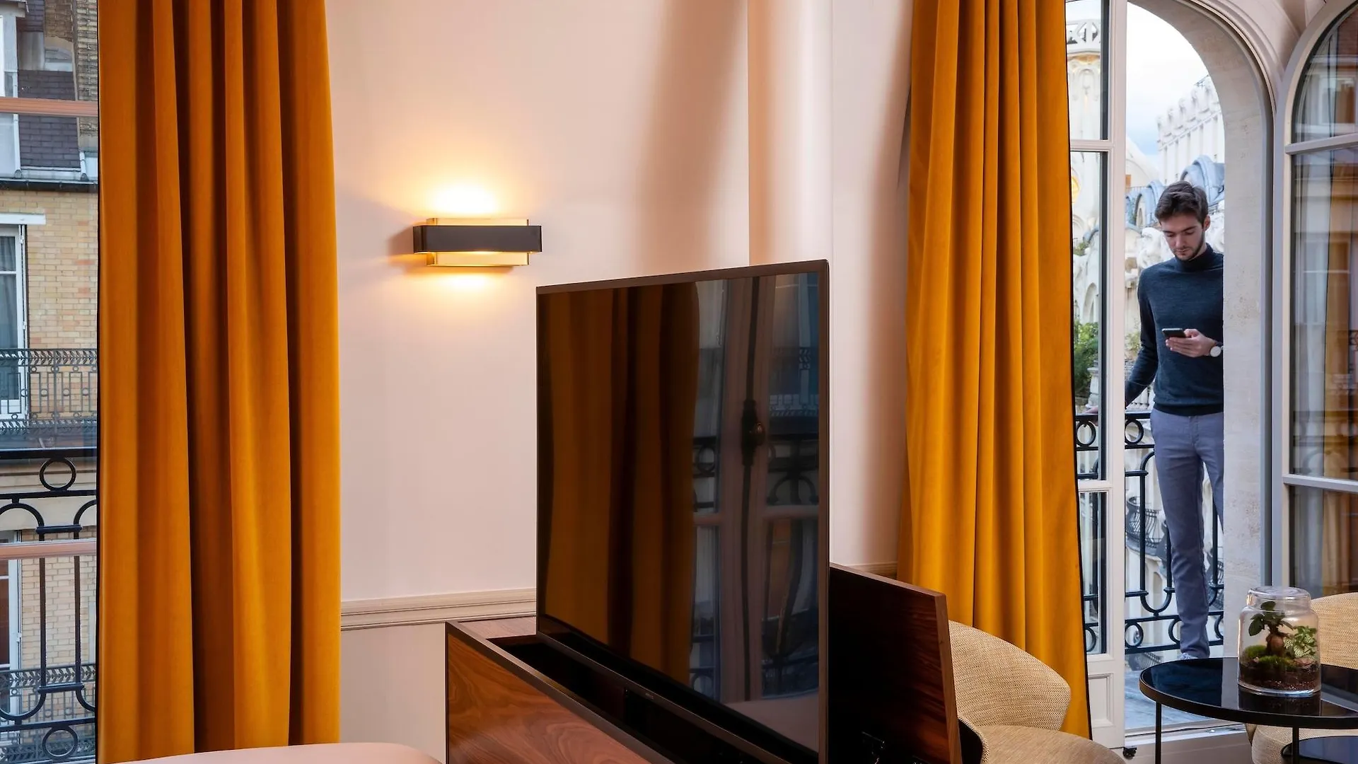 מלון Victoria Palace 4*