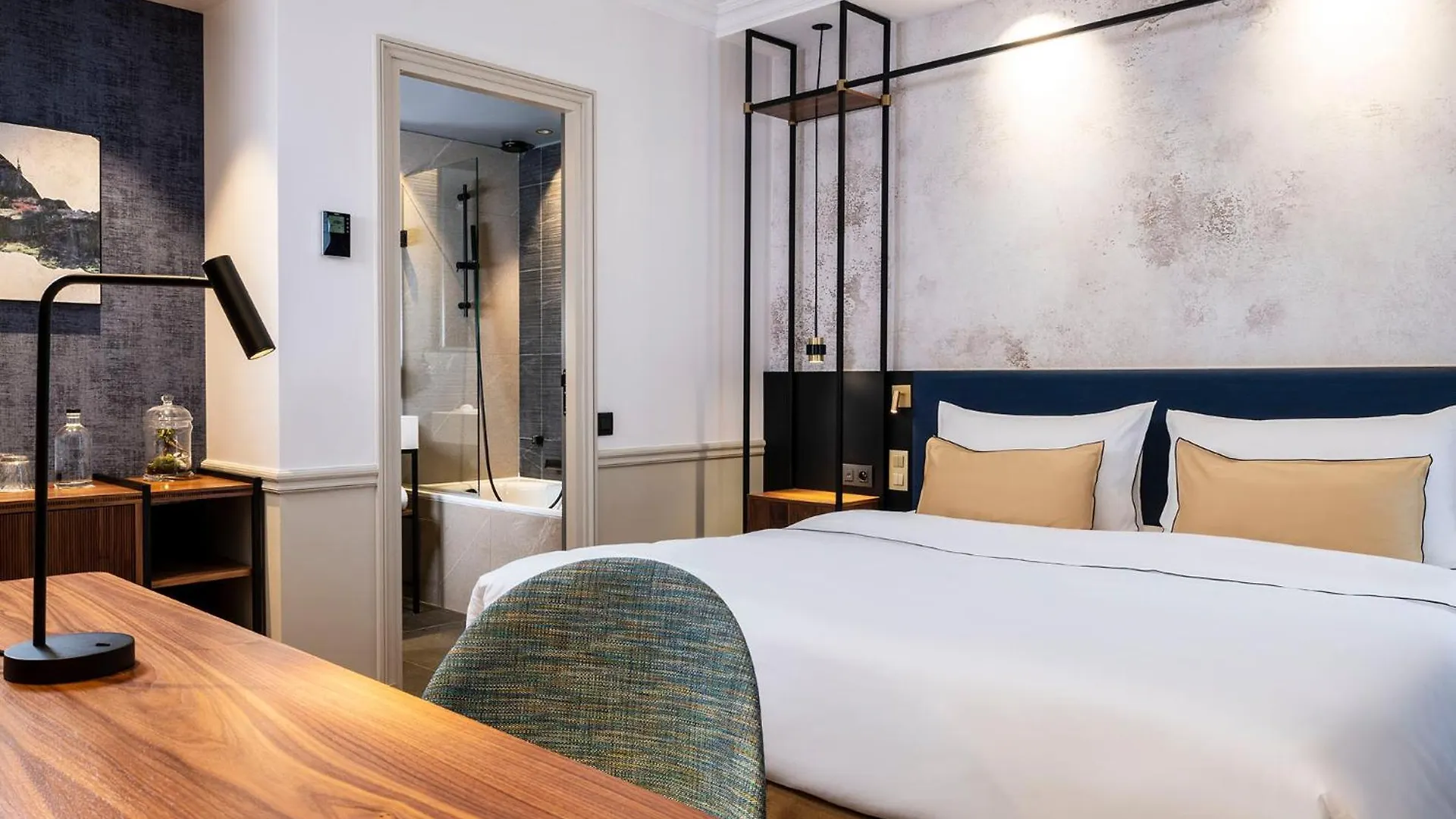 Victoria Palace Hotel 4*